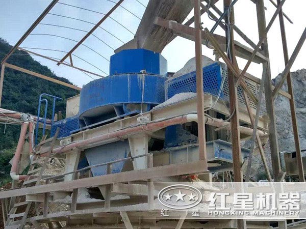 青石制砂現(xiàn)場