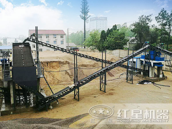制砂機(jī)作業(yè)現(xiàn)場