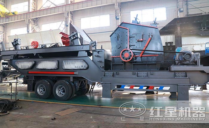 小型移動碎石機(jī)生產(chǎn)車間